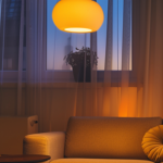 Wohnraum mit warmen Licht