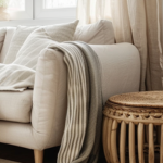 Wohnzimmer mit weichen textilien 3